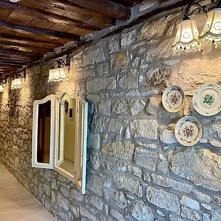 Tas Hotel
